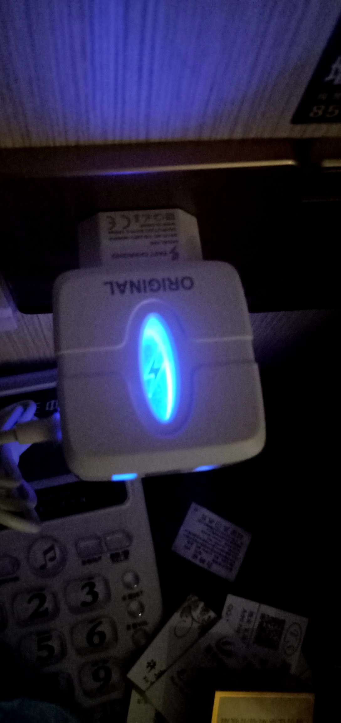 爆款带线充电器适用安卓充电器双孔安卓通用数据线细节图