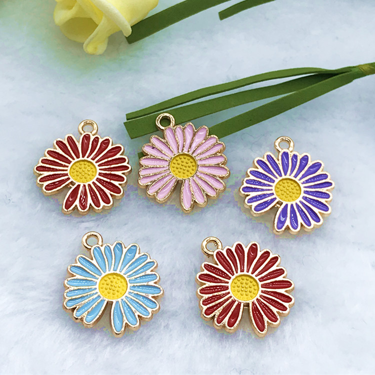 DIY jewelry accessories, alloy, fresh and unique, small Daisy bracelet, necklace, clothing, bag, keychain accessories undefined