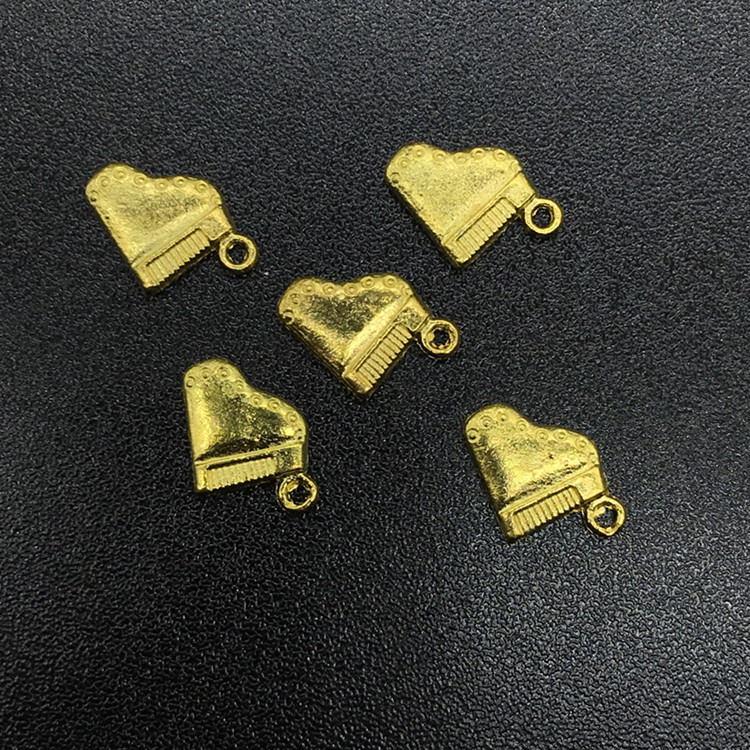 diy smooth heart pendants, earrings, bracelets, necklaces and accessories Item Picture