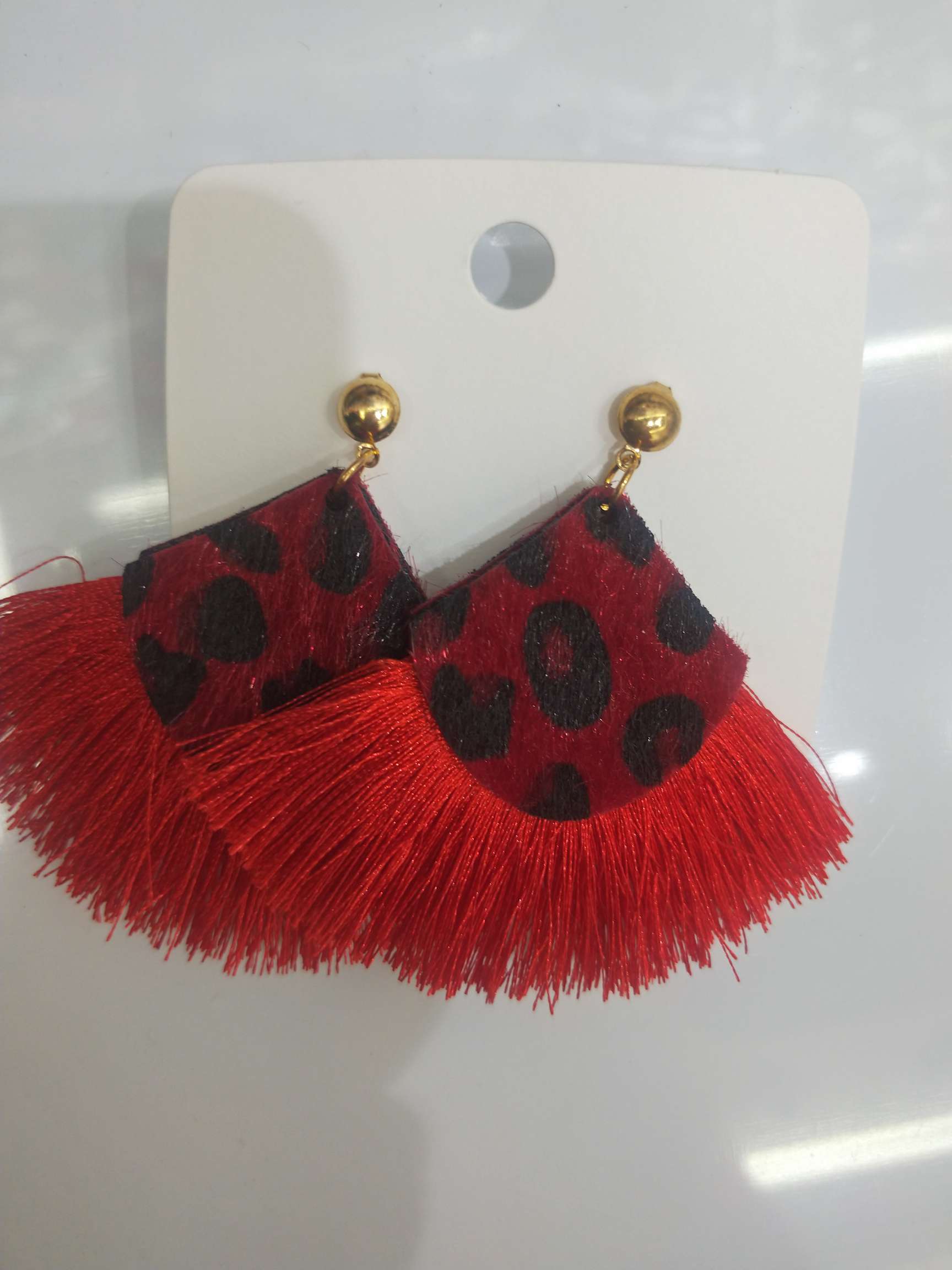 Leopard print tassel fan shape exquisite fashion exaggerated Internet hit
Eight color thumbnail