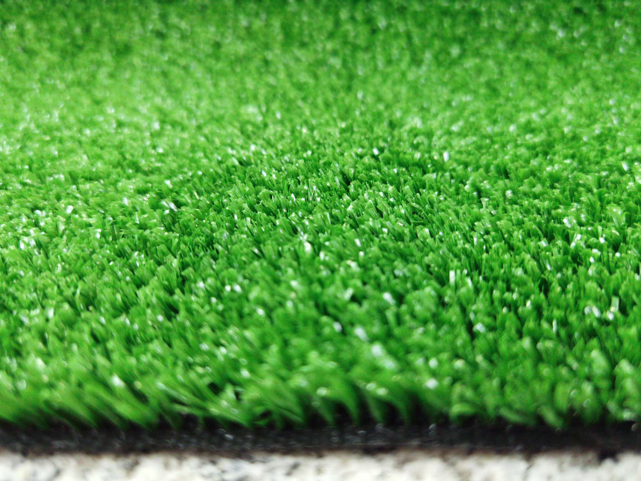 Artificial turf, simulated turf, sports turf, landscape turf, engineering fence grass, school, kindergarten playground, hotel, club grass, wedding grass details Picture