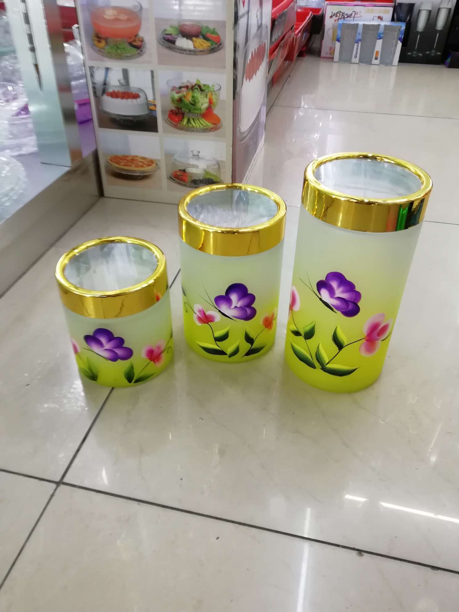 Three-piece set, sealed tank. thumbnail