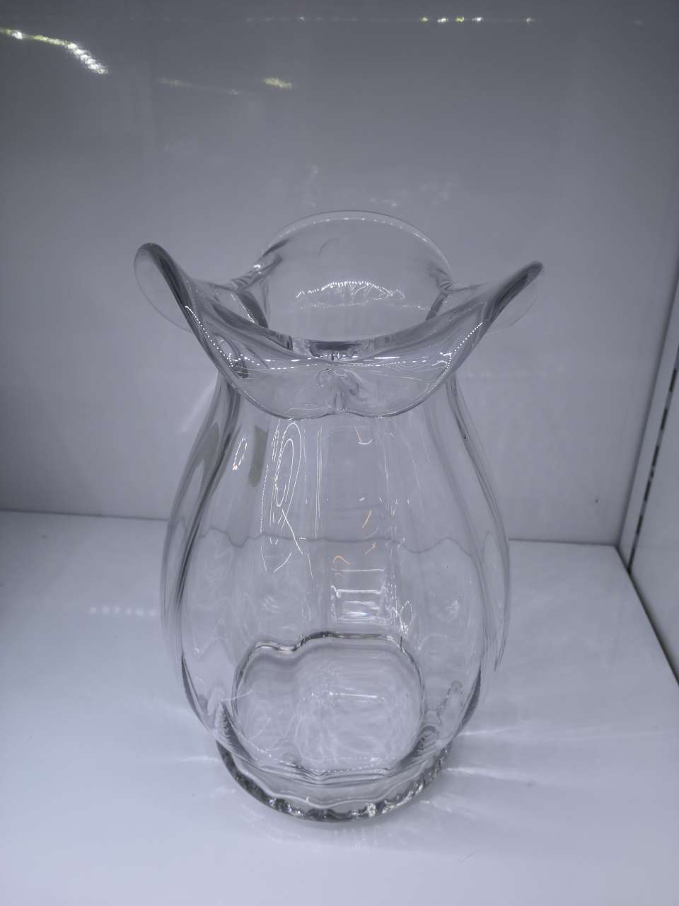 Nordic light luxury glass water cultivation ornaments, modern and simple living room decorations, transparent flower vases, creative 23 three-petal