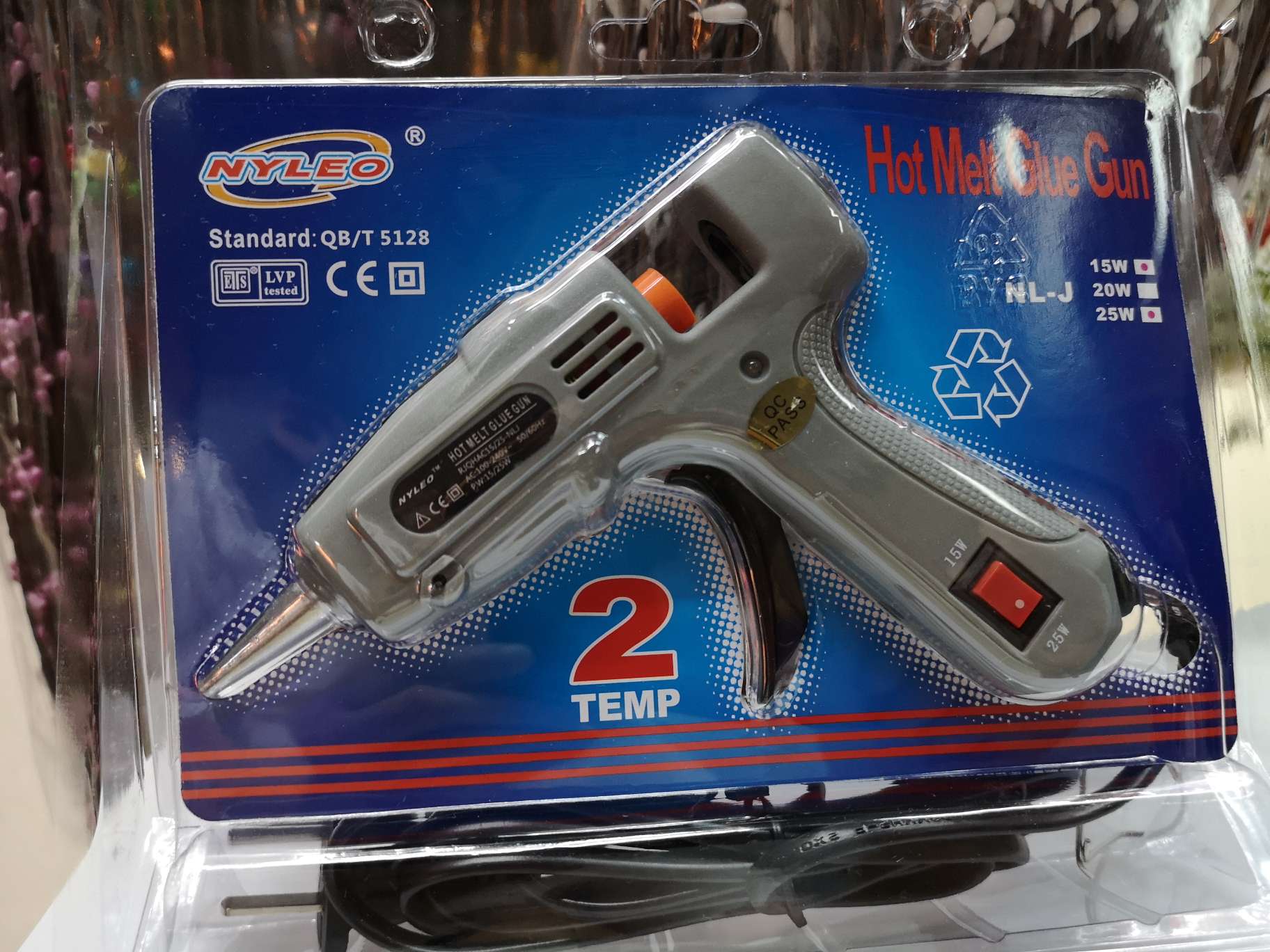 Glue guns 1 thumbnail