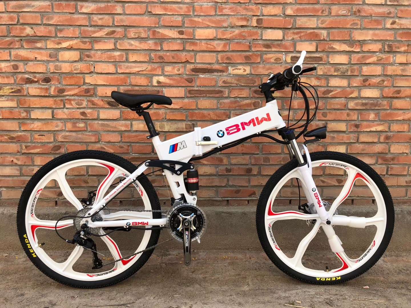 Bicycle 26 aluminum alloy folding lithium battery electric vehicle