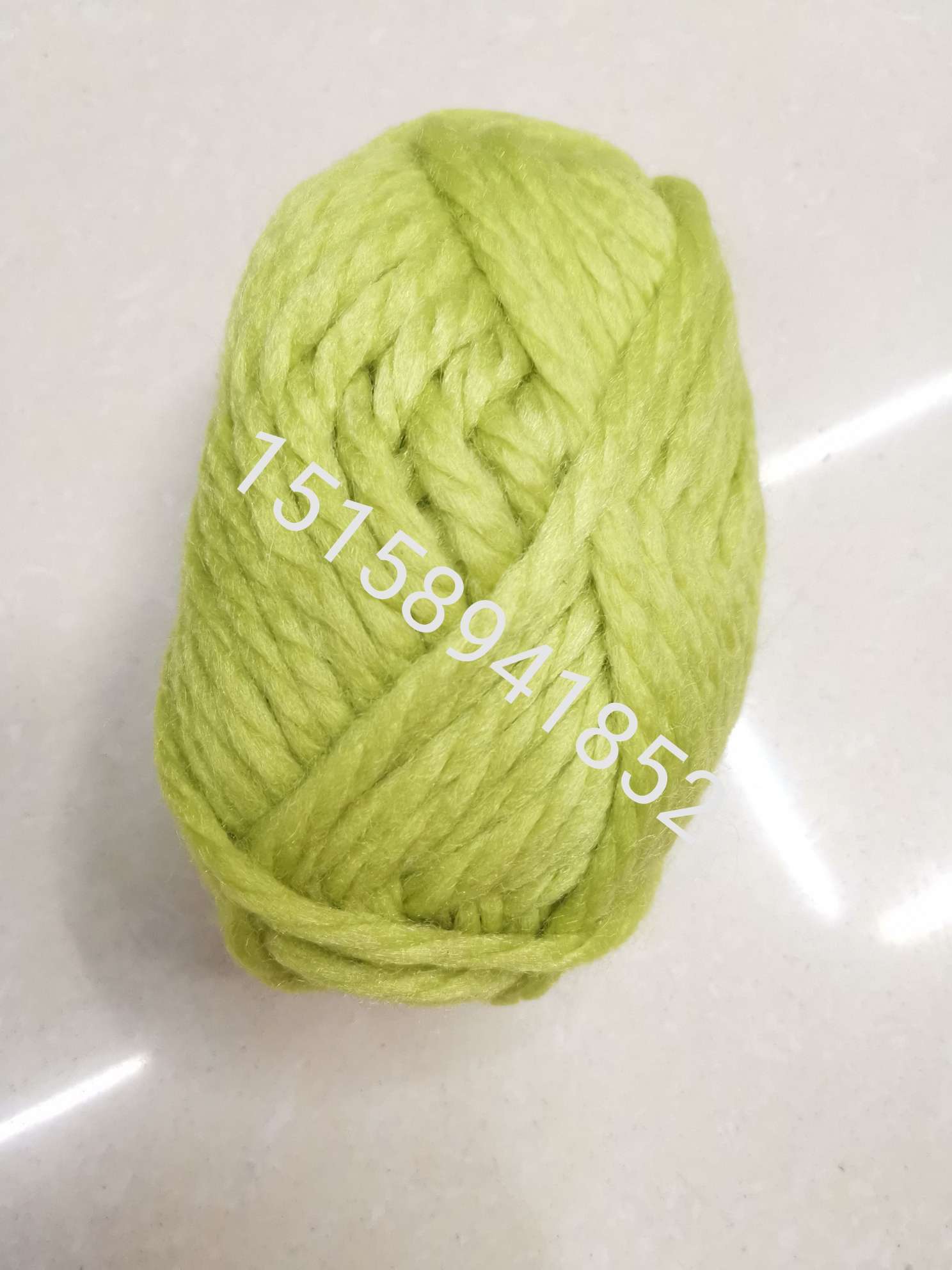 Hot-selling acrylic blended yarn, three-strand acrylic blended yarn for handicrafts Item Picture