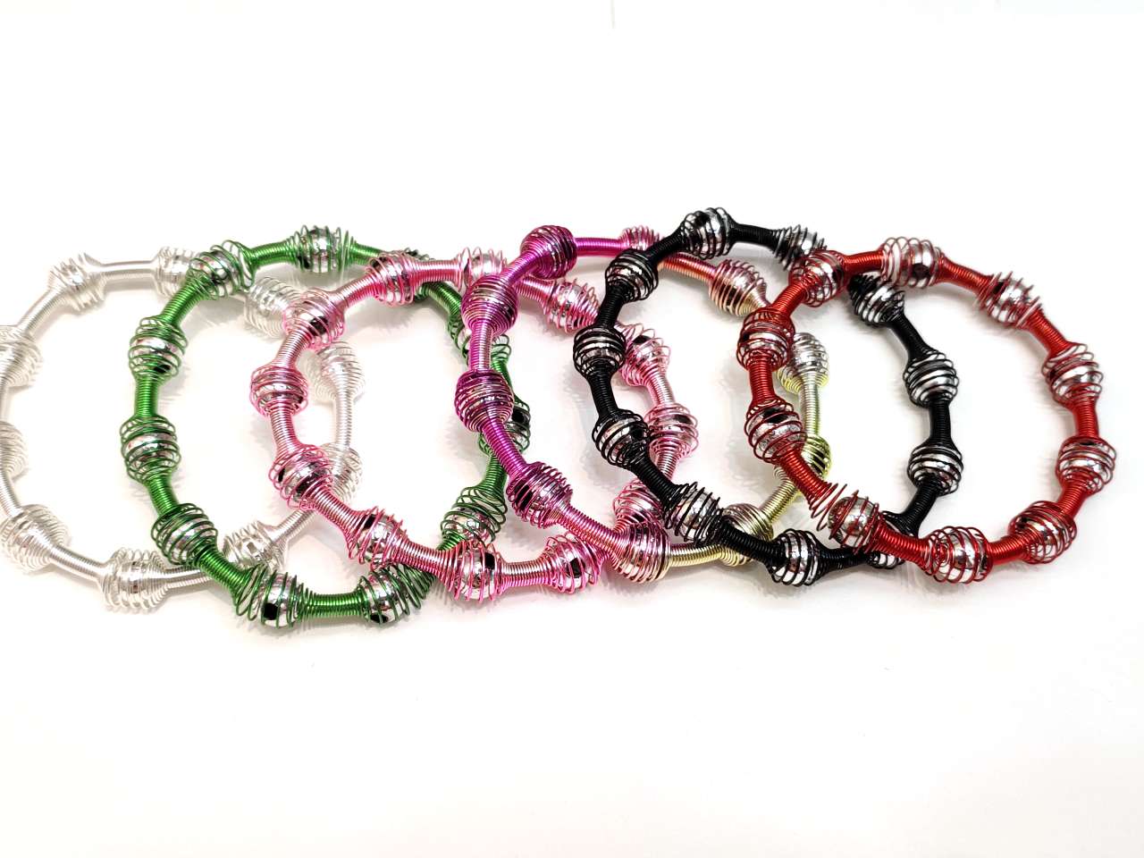 Six Centimetre Bead Bracelet details Picture