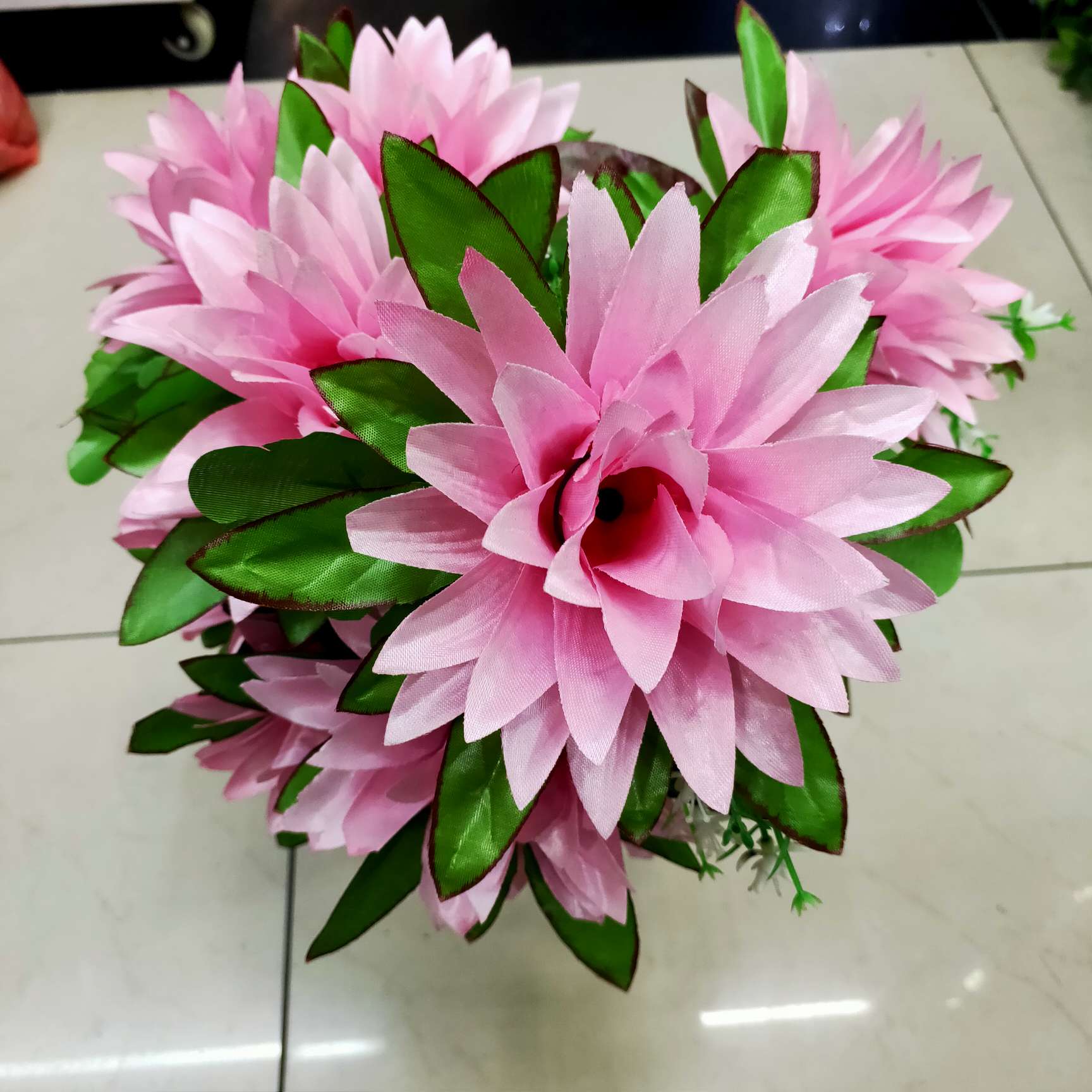 Ten head of chrysanthemum thumbnail