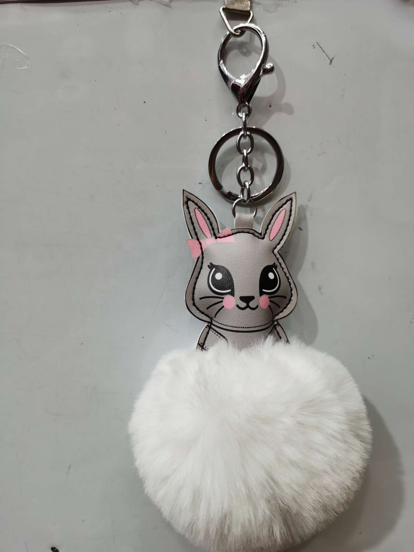 3711 Qilisa Accessories Grey Rabbit 8 Cm Hairball Keychain