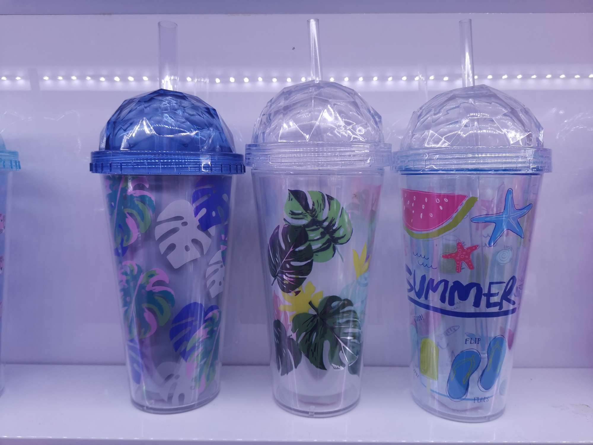 Factory direct sales of diamond cap turtle-back leaf series plastic water cups