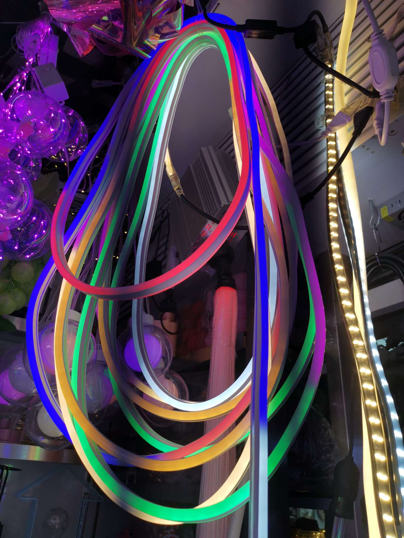 LED柔性灯带10米图