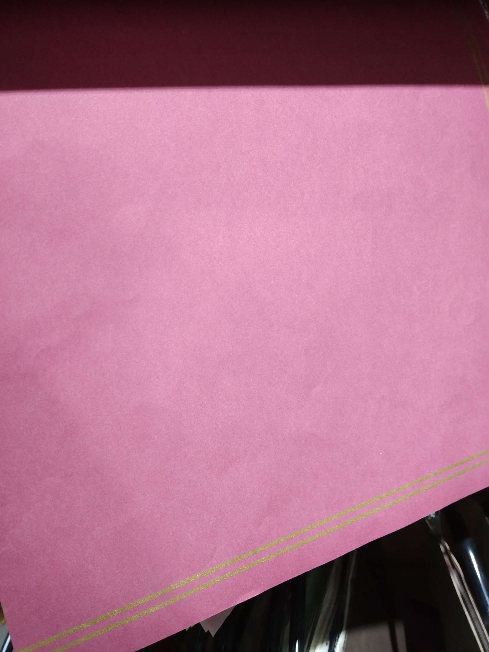 Gold-edged stone-patterned paper-wrapped flower paper for fresh flower packaging details Picture