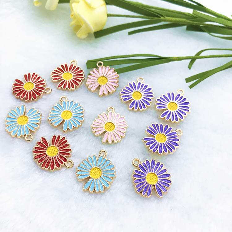DIY jewelry accessories, alloy, fresh and unique, small Daisy bracelet, necklace, clothing, bag, keychain accessories