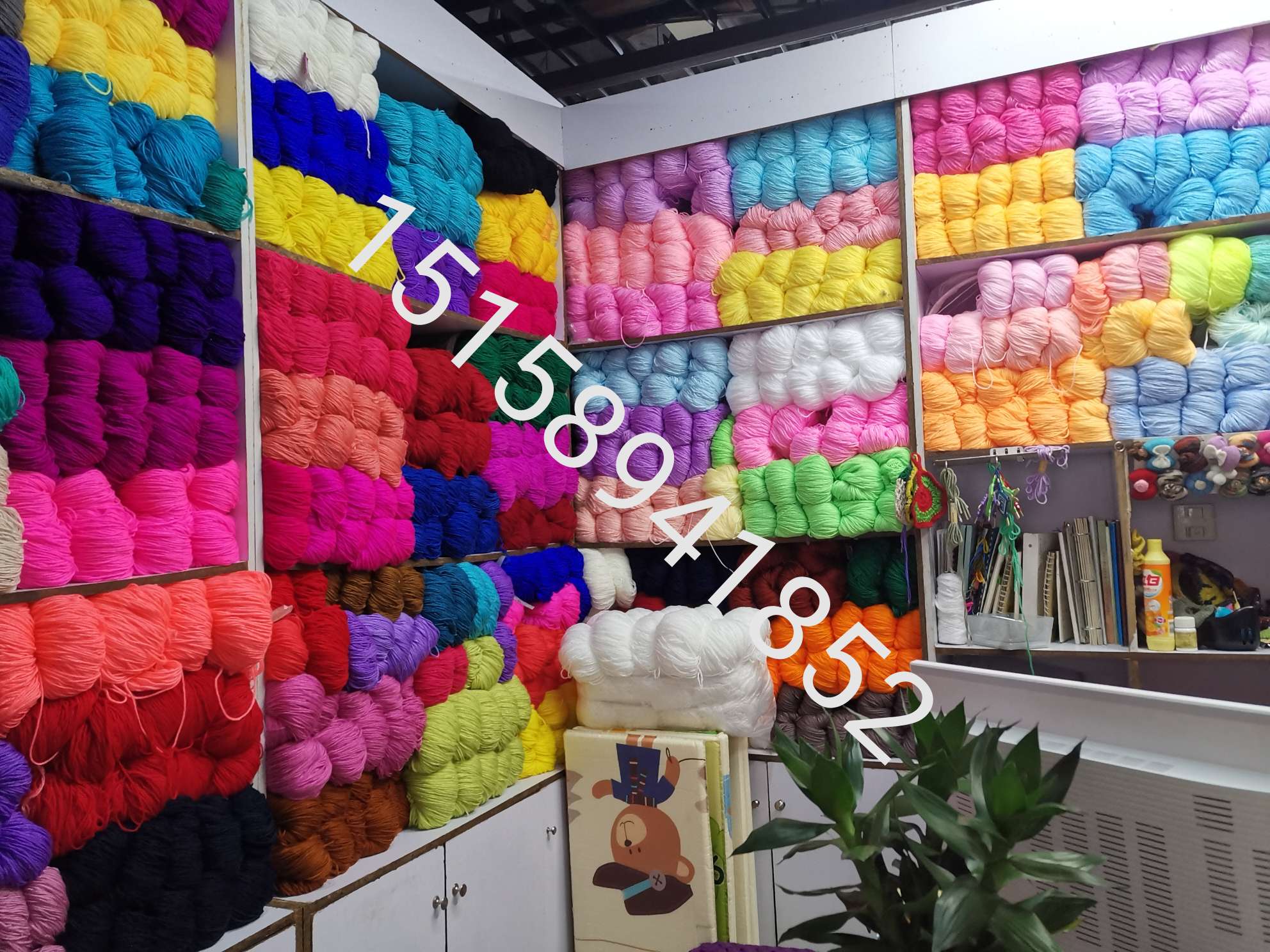 Hot-selling polyester yarn for handicrafts, Pantone color card colors available for custom dyeing details Picture