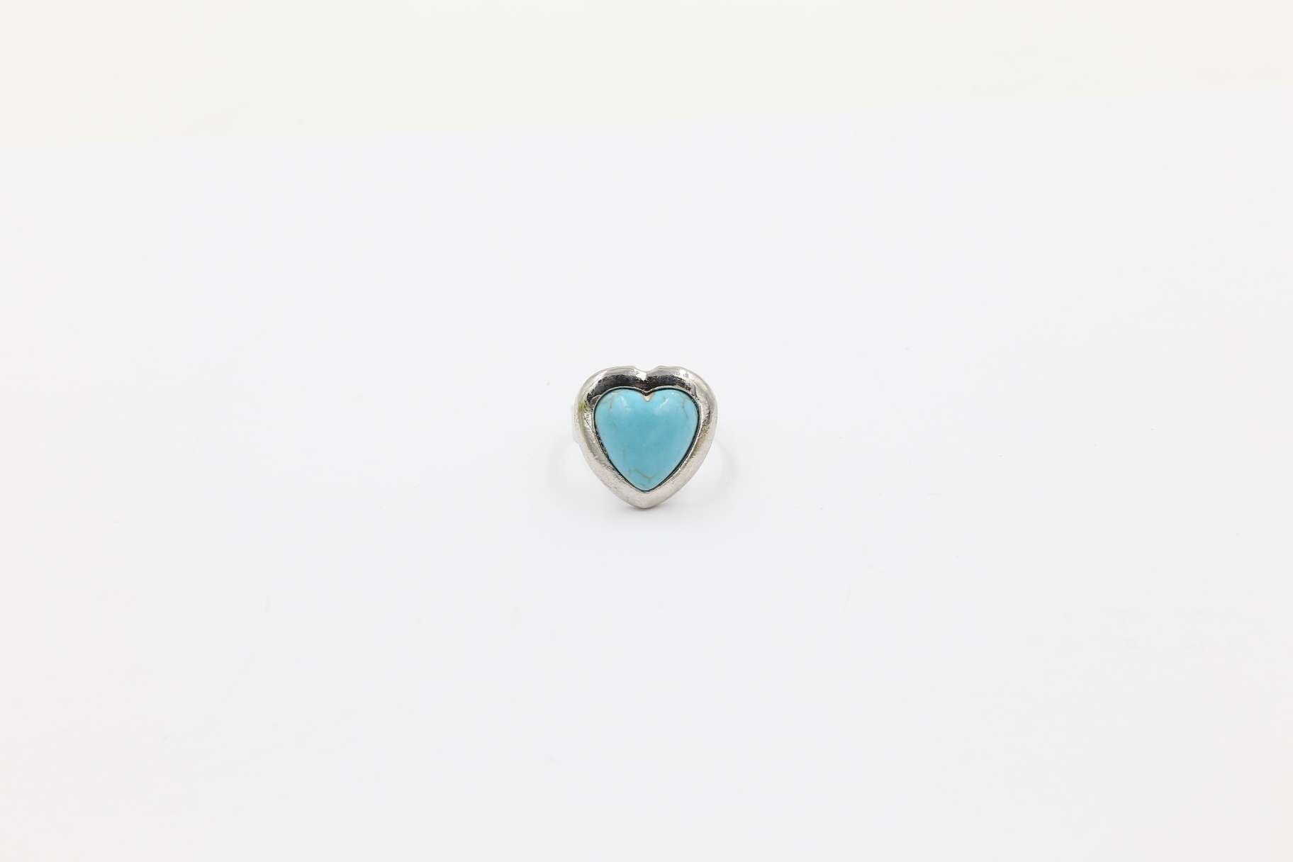 Heart ring pinestone ring
