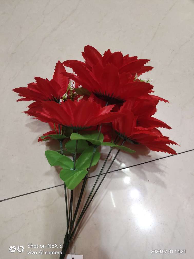 Factory direct sales with favorable prices. High-quality artificial flowers of high, medium and low grades, Qingming flower and other 7-head silk cloth chrysanthemums details Picture