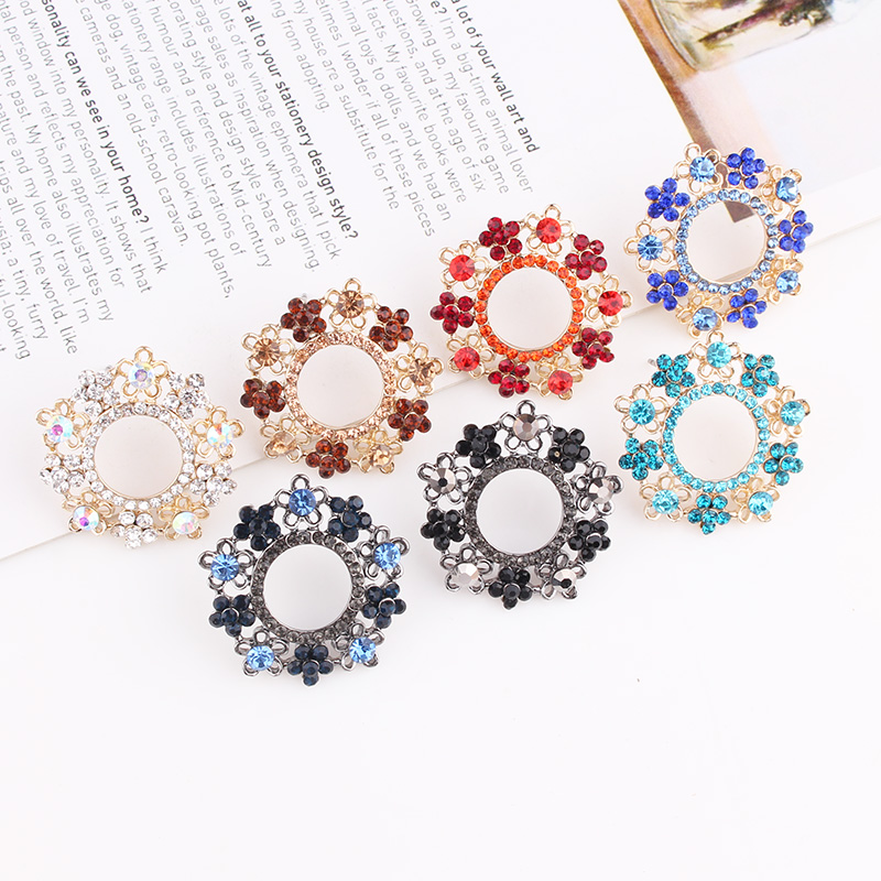 Flower shape multi-color different tones to match the earrings