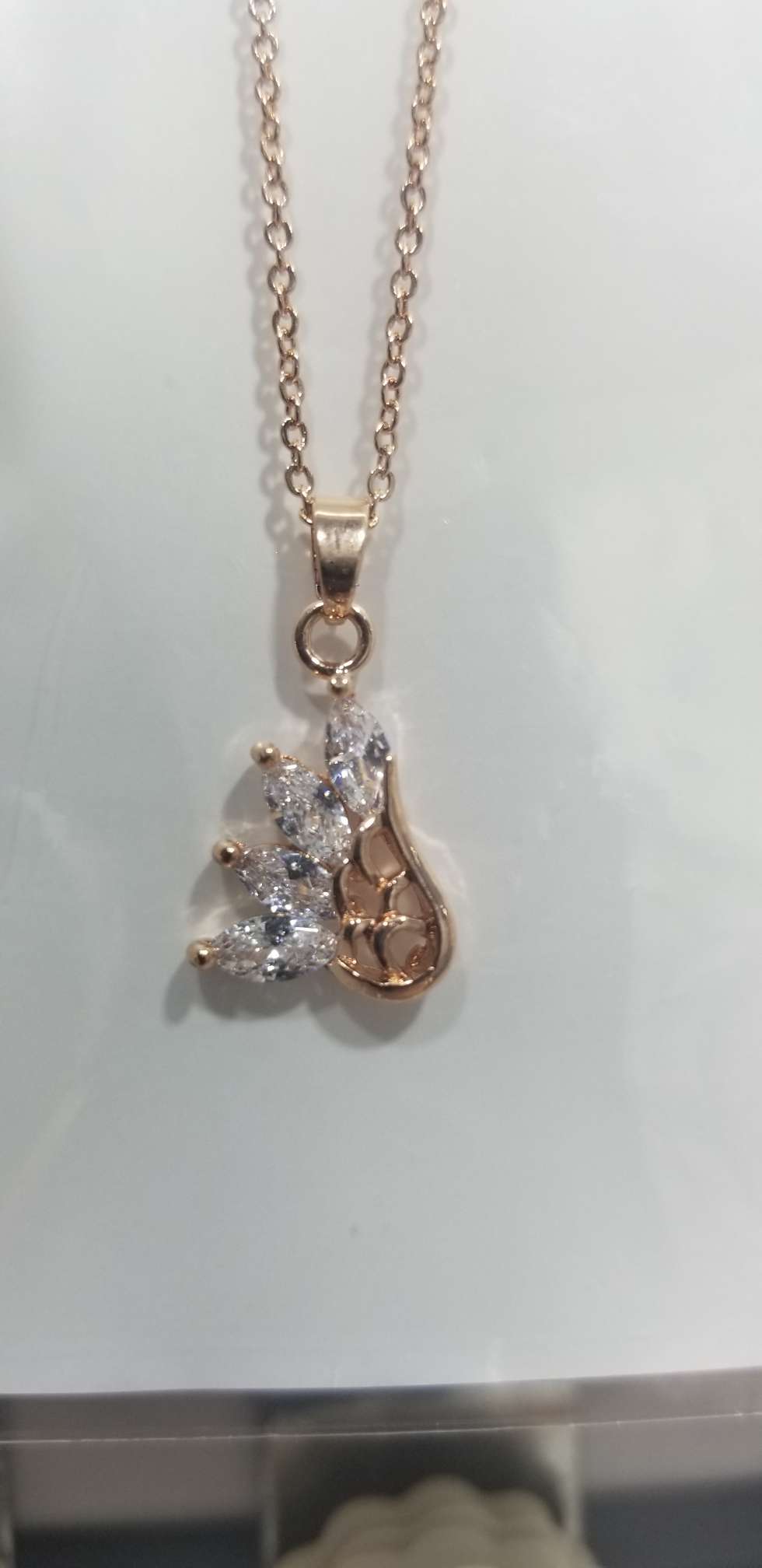Vintage choker Creative zircon necklace color preserving wings full figure
