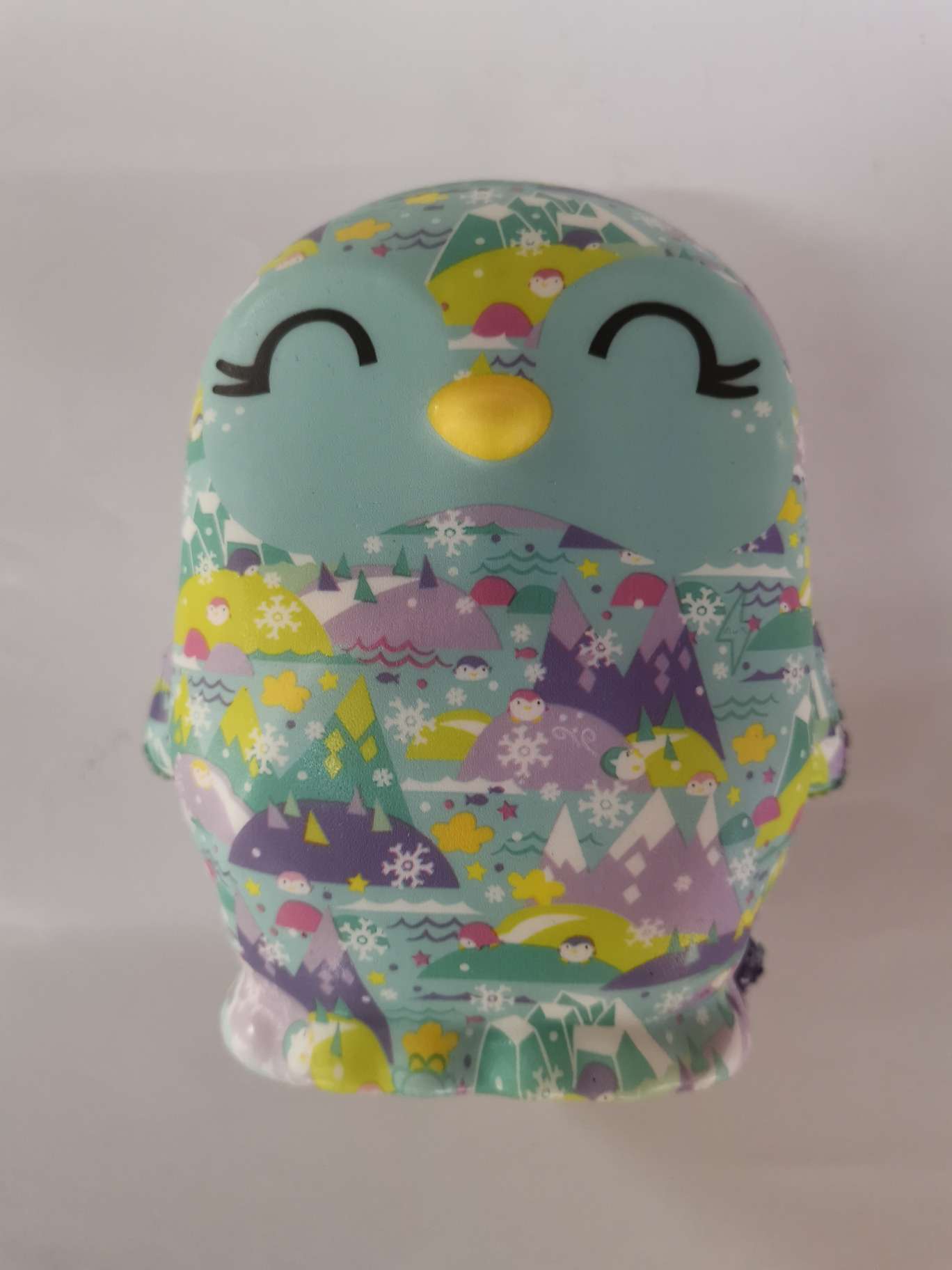 Squishy slow rebound release pressure vent PU Sea toys cross-border domestic sales buckle vent new penguins
