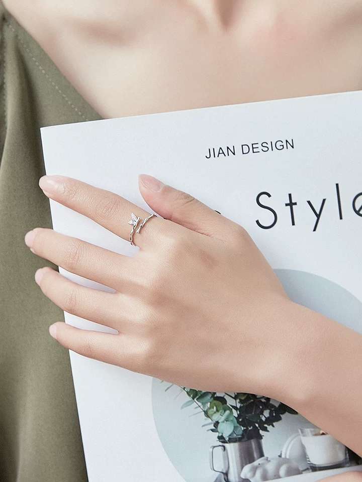Butterfly ring, girlish and elegant, open index finger ring for students, simple and thin, adjustable band Item Picture