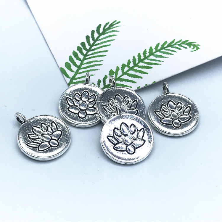 DIY alloy pendants, pendants, earrings, bracelets, necklaces and accessories Application Scenario