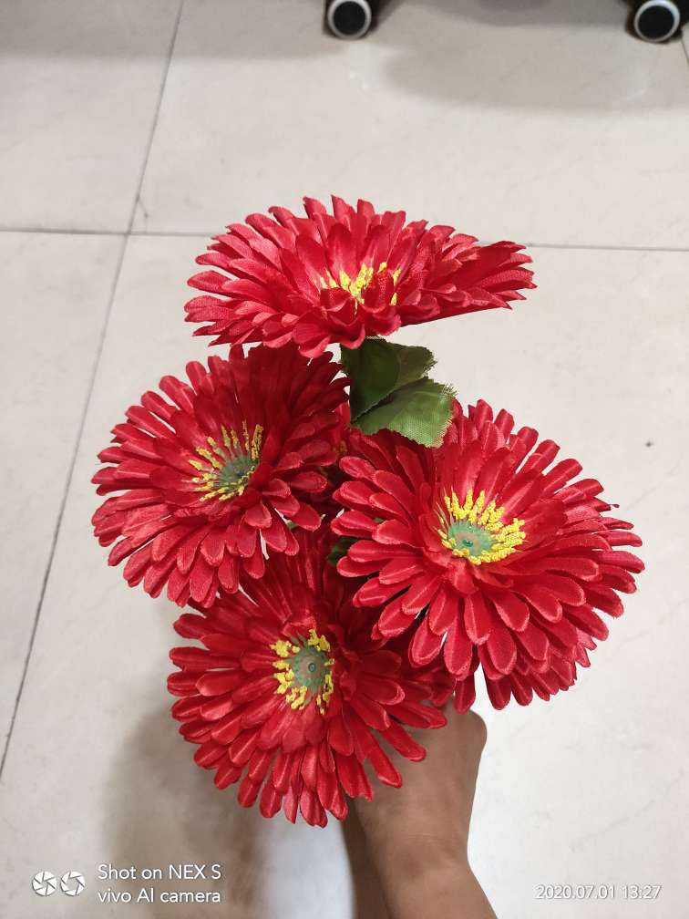 Factory direct sales with favorable prices, high-quality high, medium and low-end artificial flowers, Qingming flowers and other 6 heads of glittering chrysanthemums Specification image