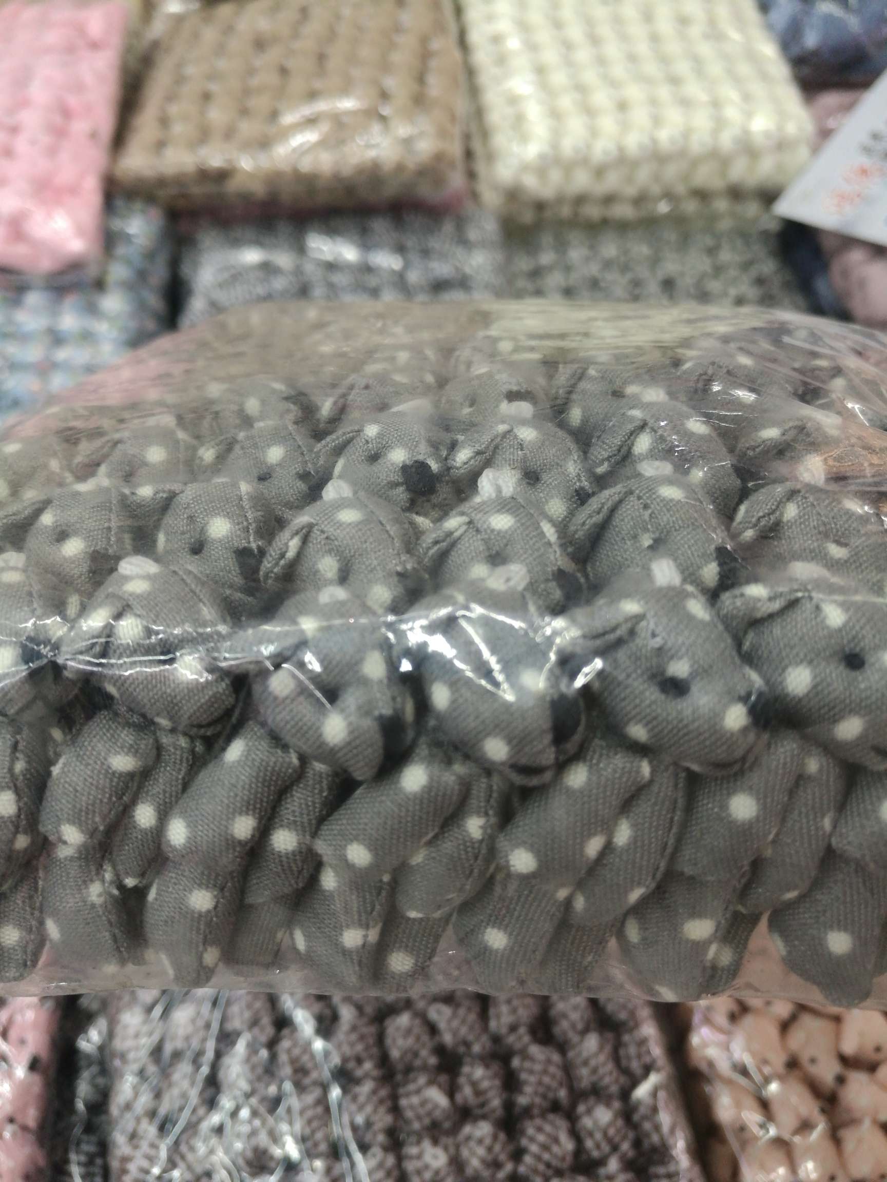 Diandianxiong is 4 centimeters tall details Picture