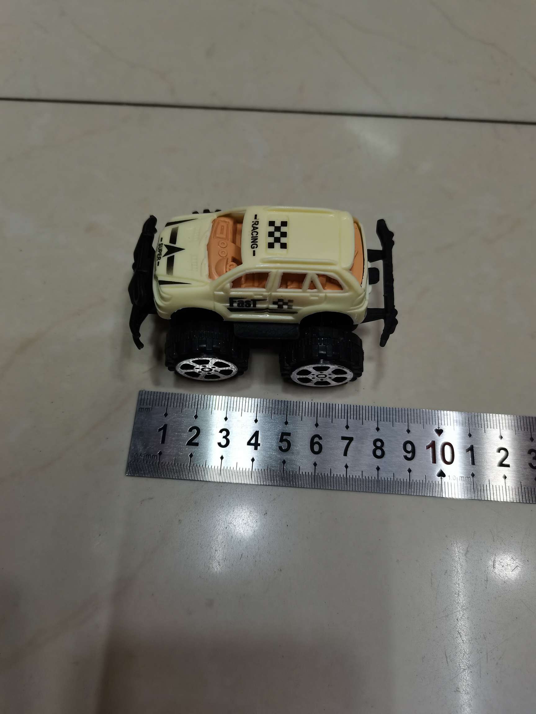 回力越野车产品图