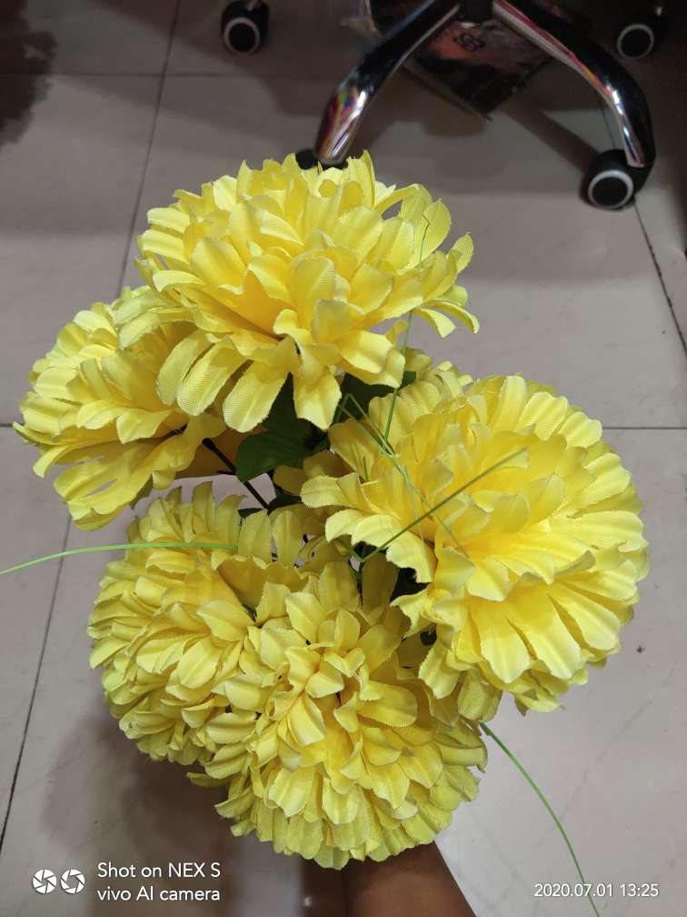 Factory direct sales with favorable prices. High-quality, high, medium and low-end artificial flowers, Qingming flowers and other 7-head silk fabric dahlias details Picture