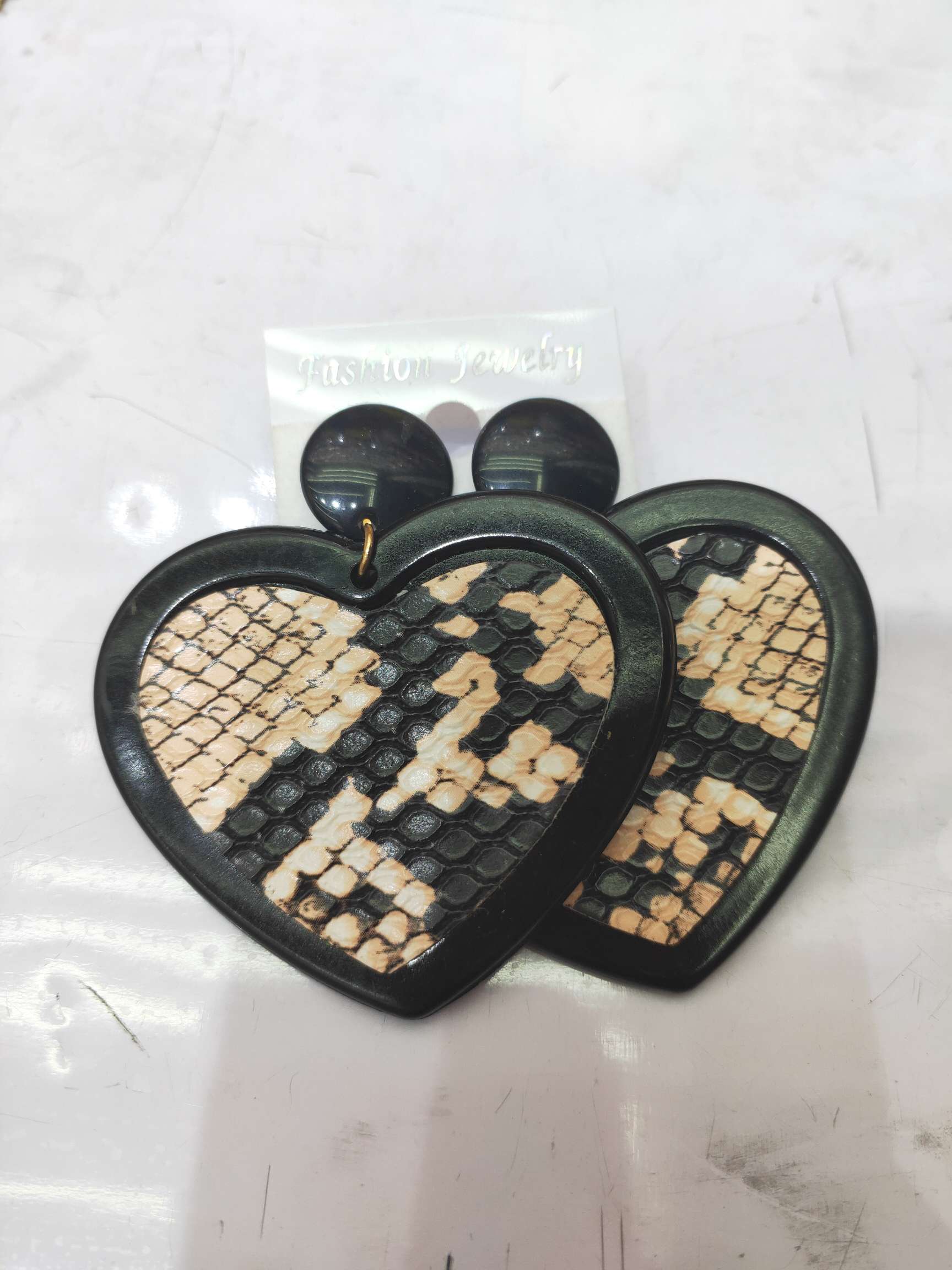Rattan acrylic love earrings vitality girl thumbnail