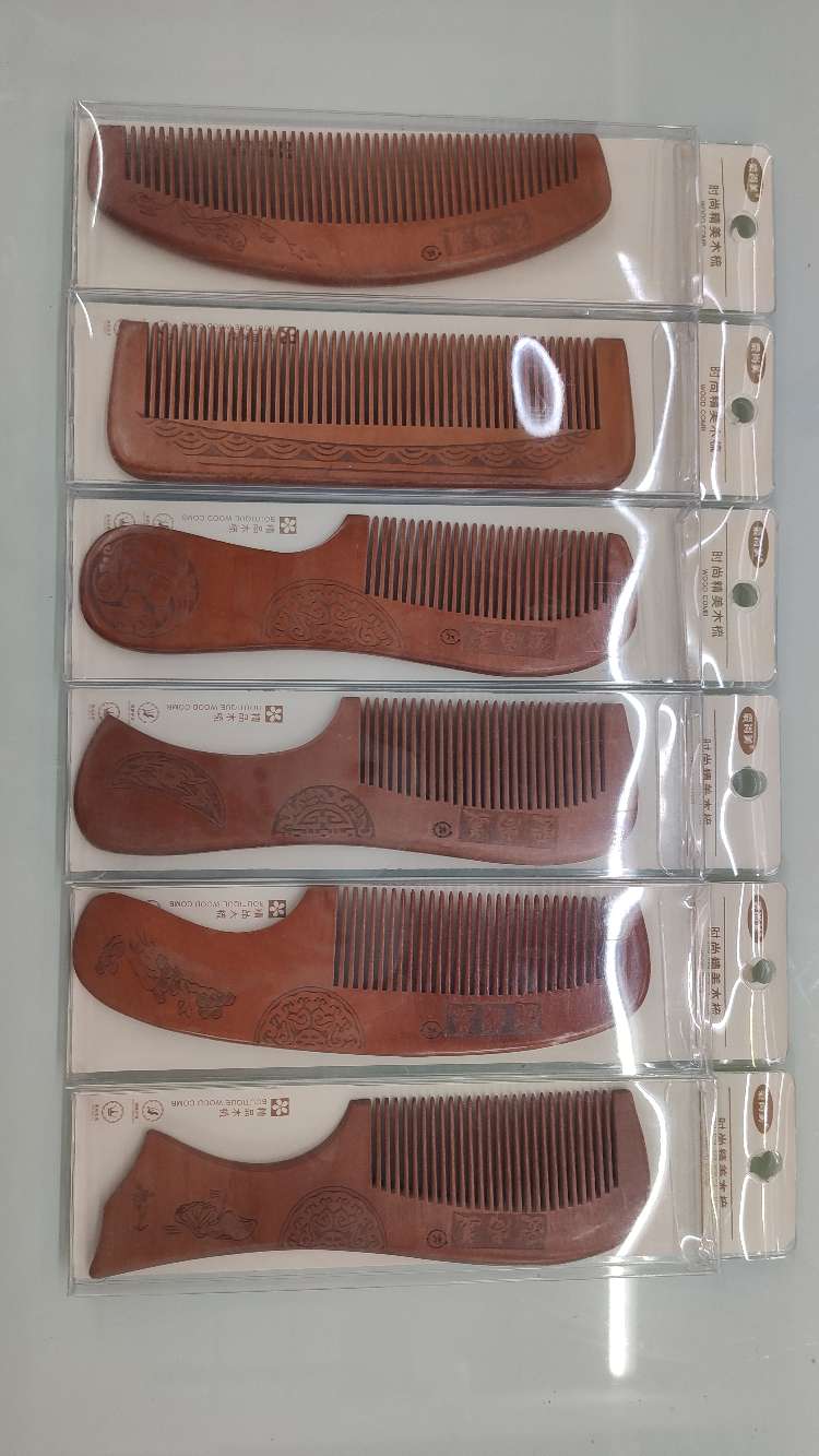 Ai Shangmei Carved Wood Comb Plastic Shell Ai Shangmei Plastic Shell Carved Wood Comb Hair