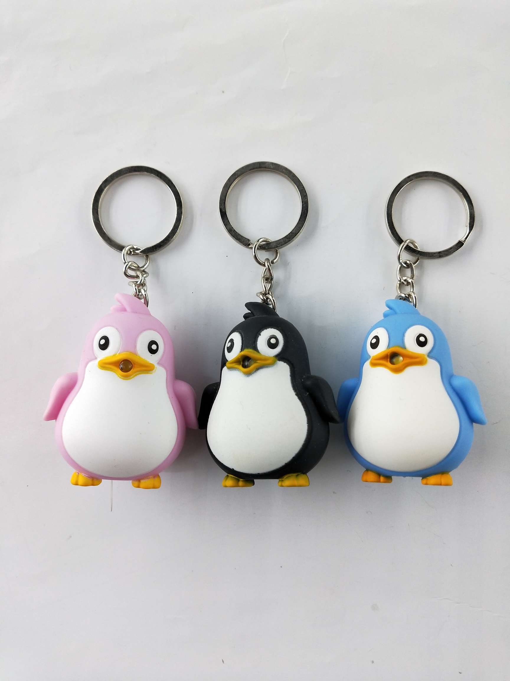 Penguin luminous and sound-emitting LED light keychain pendant Specification image