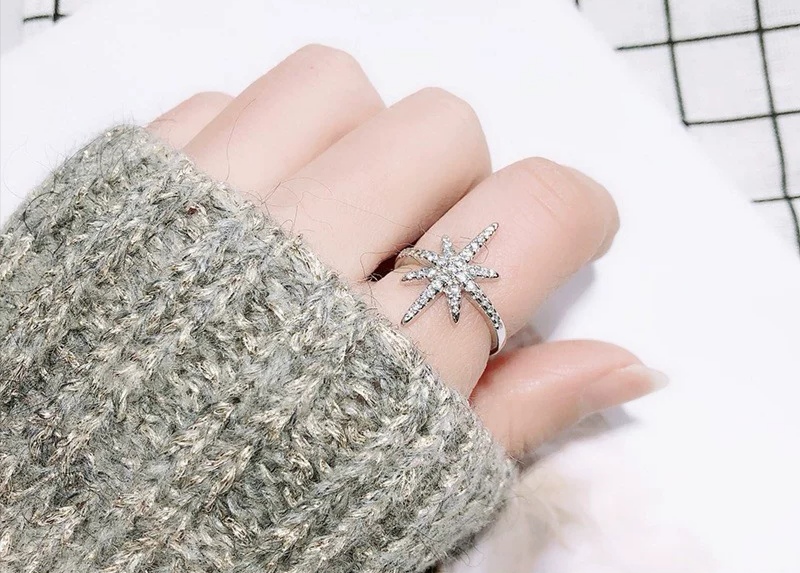 European and American luxury brand micro-inlaid zircon cross-shaped star ring index finger ring, personalized and versatile, factory direct sales Item Picture