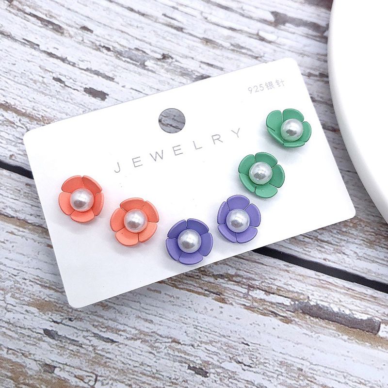 925 Silver needle stud earrings, stud earrings, color-preserving stud earrings, girl stud earrings, 3 pairs per clip Application Scenario