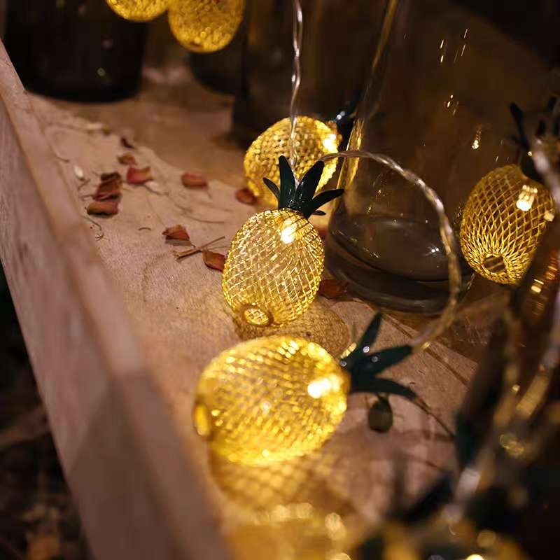 Nordic ironwork pineapple fruit lamp, battery lamp, girlish room decoration lamp, Internet celebrity romance Specification image