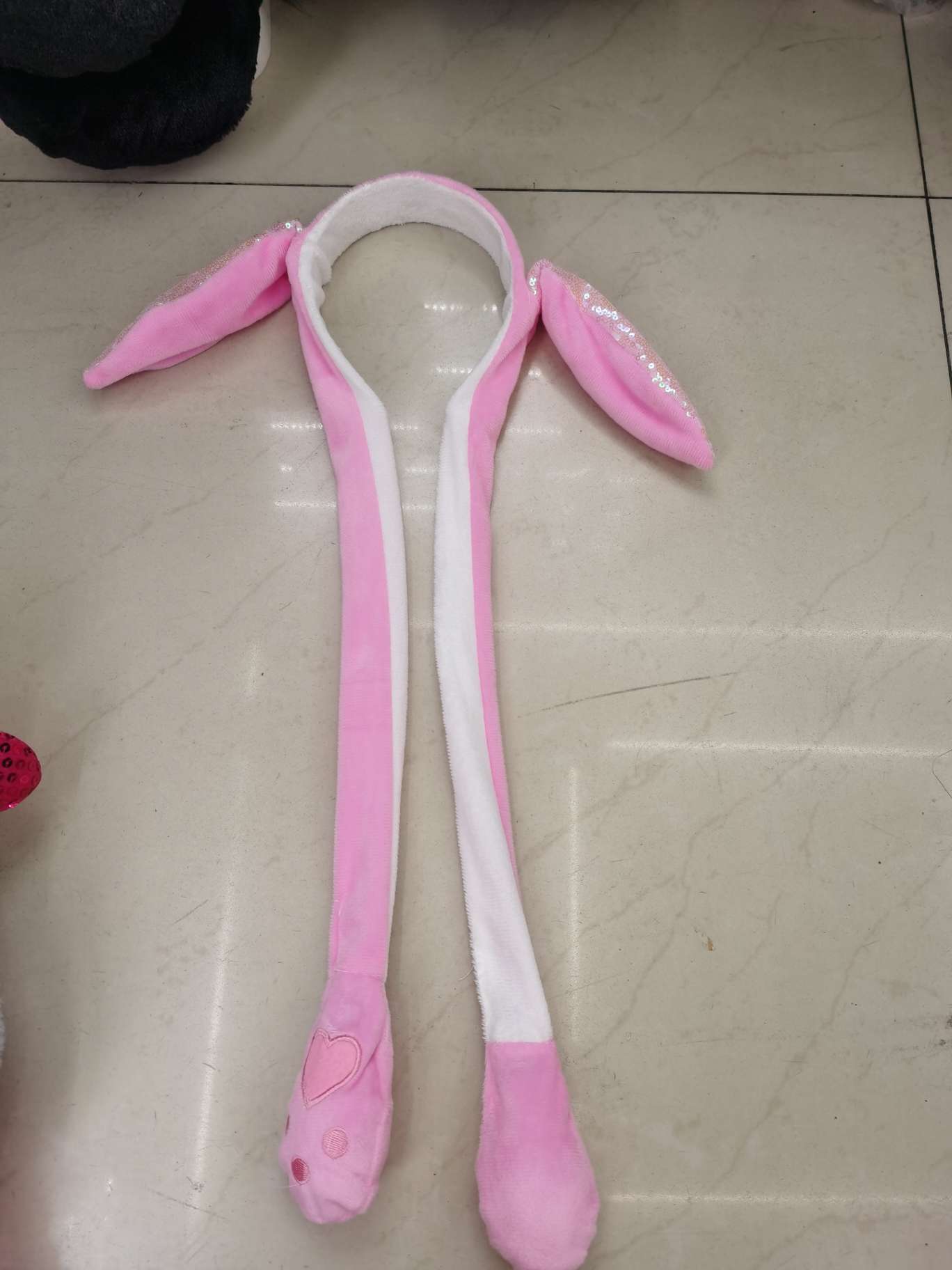 Xinqiqu 1168, a popular Douyin hit plush toy chair, Pikachu, with airbag ears that move slowly and rebound, light clips, and cute Shirley Mei