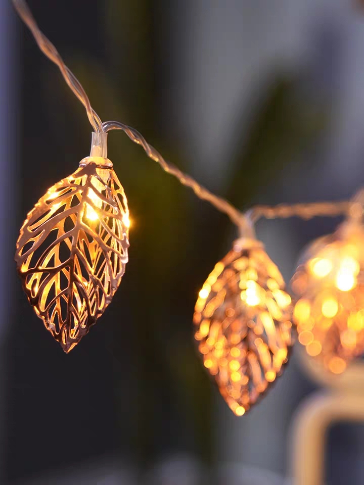 3d leaf ironwork battery lights, colored lights, string lights, flashing lights, ins room decoration, Internet celebrity and girlish bedroom arrangement details Picture
