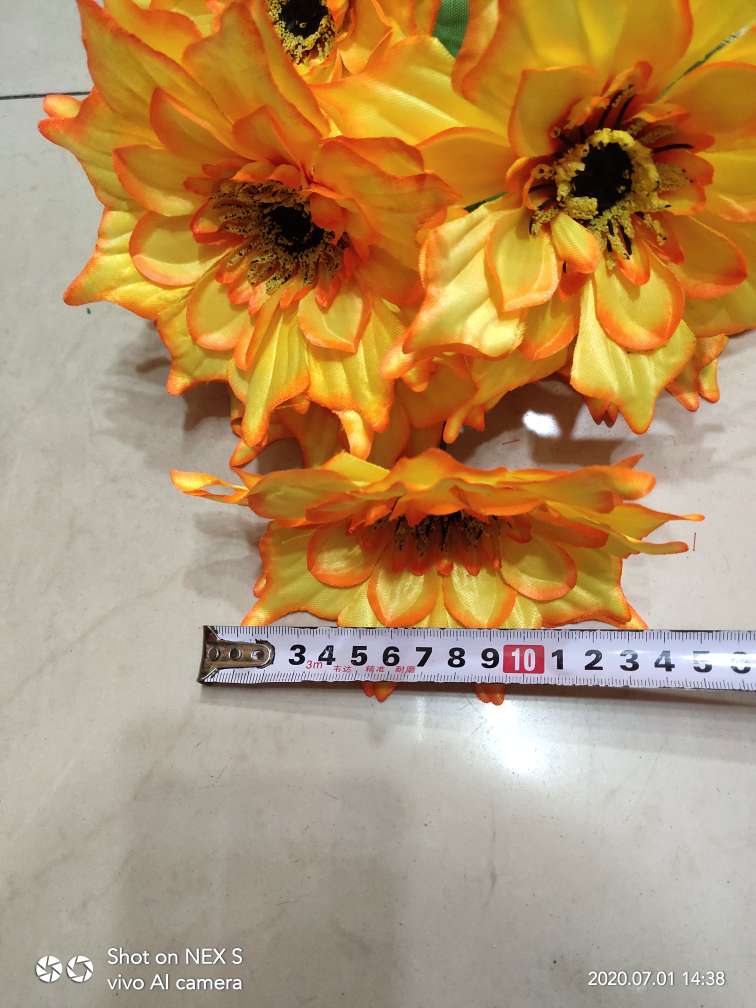 Factory direct sales with favorable prices. High-quality, high, medium and low-end artificial flowers, Qingming Festival flowers, festival bouquets and other 7-head long-stemmed shining gladioli Application Scenario