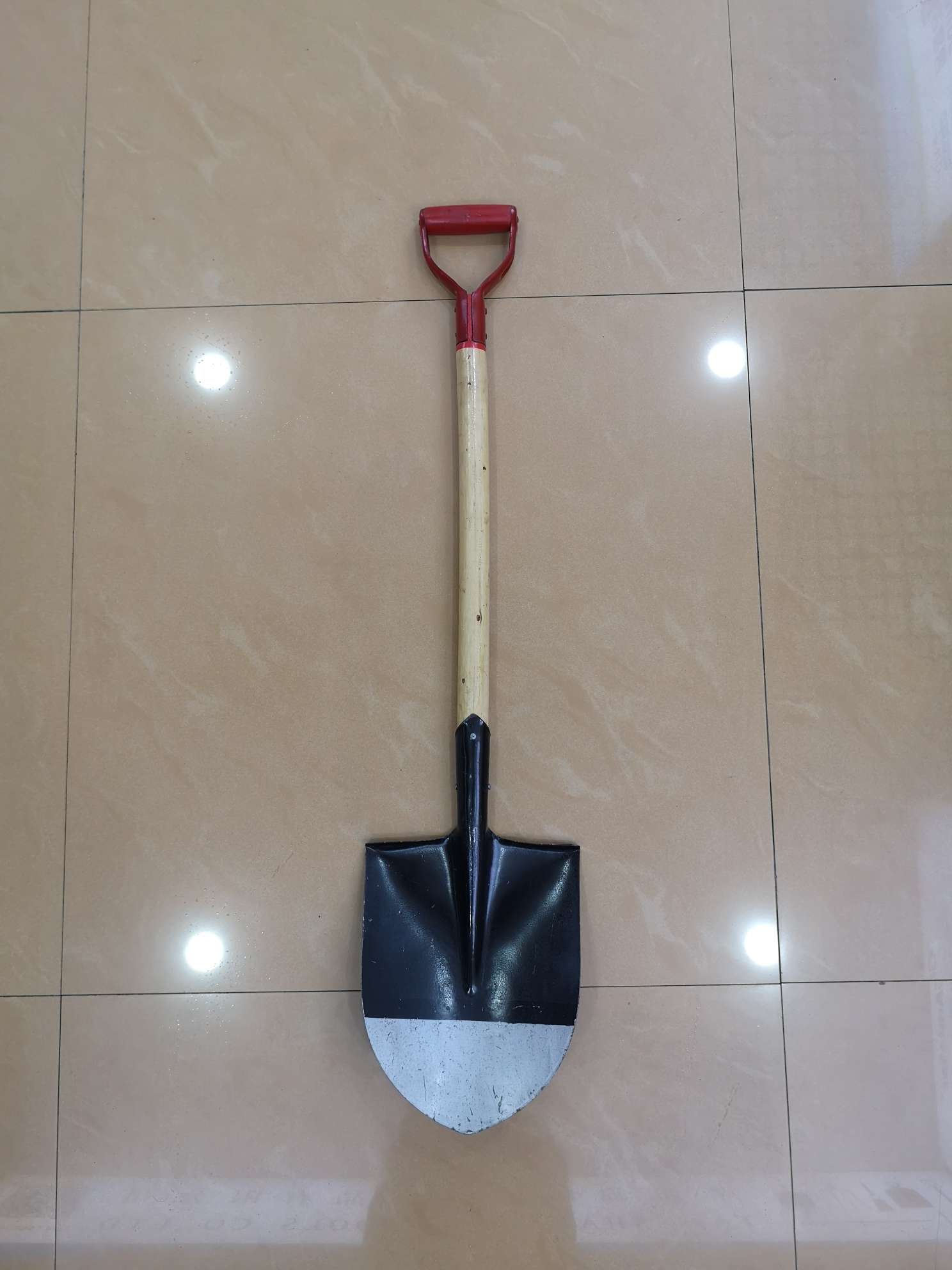 S503D wooden handle shovel,hot sale to africa thumbnail