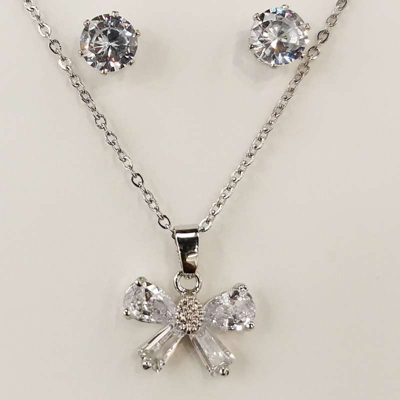 精品锆石项链锁骨链925银针耳钉钛钢链子不褪色1049