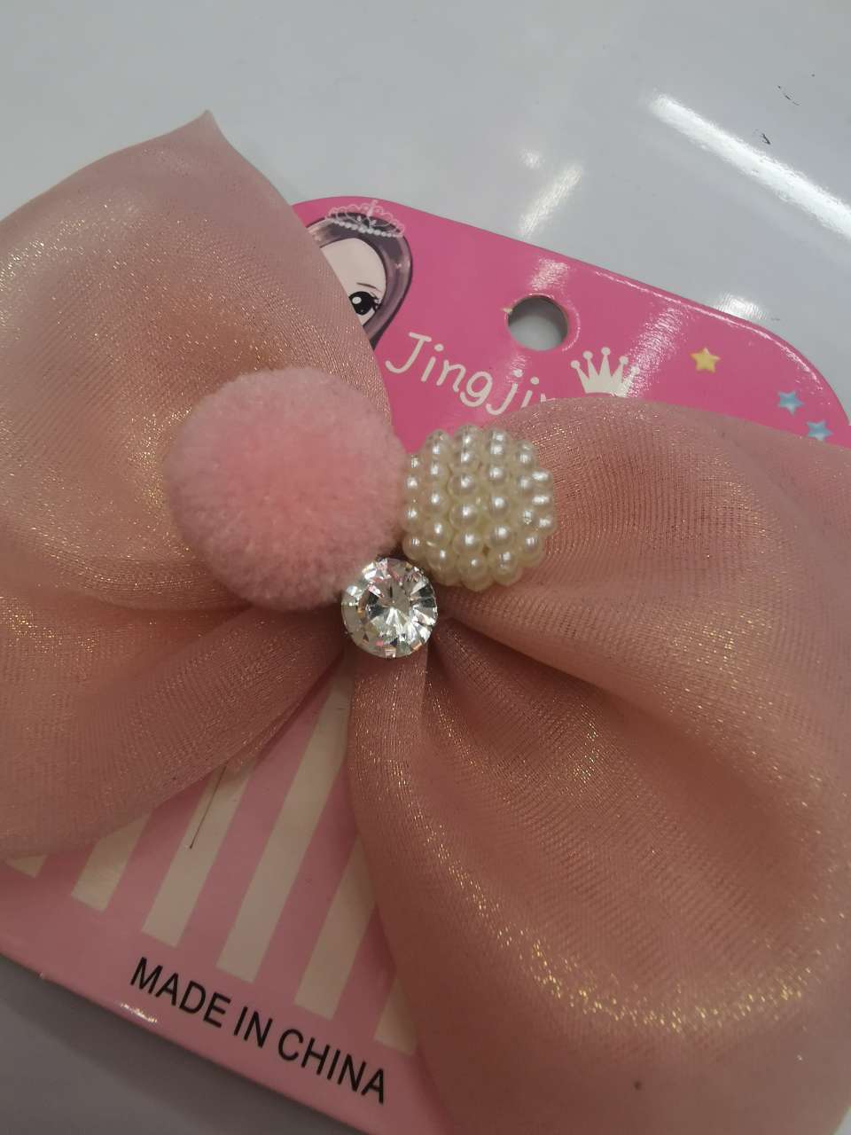 Pom-pom bow tie big duck clip Specification image