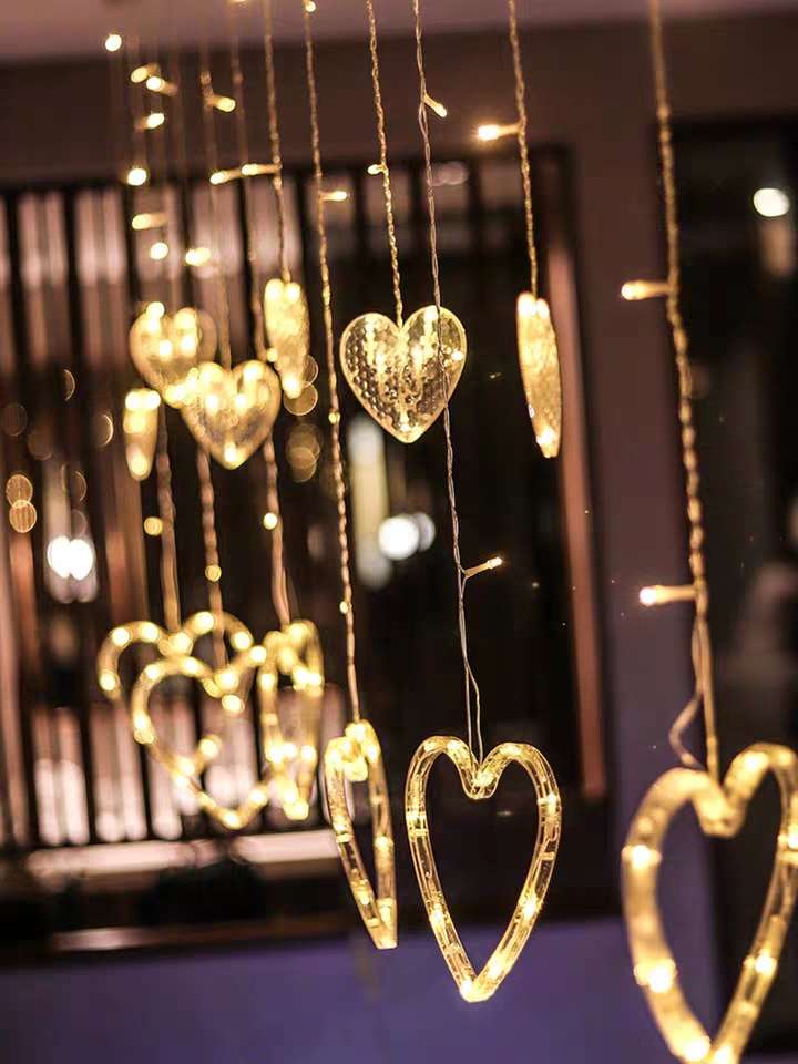 Internet-famous star lights, curtain lights, waterfall lights, heart-shaped lights, and starry sky lights for romantic bedroom decoration