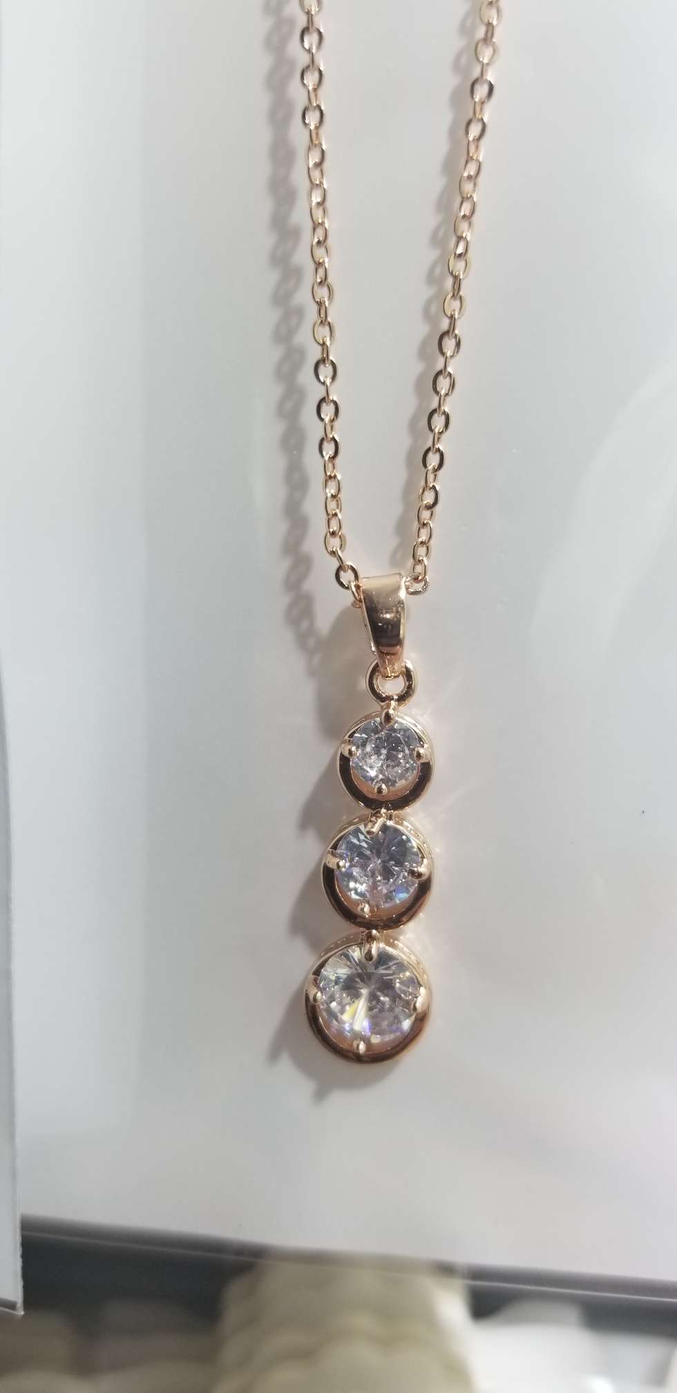 Vintage choker creative zircon necklace color preserving three diamonds
