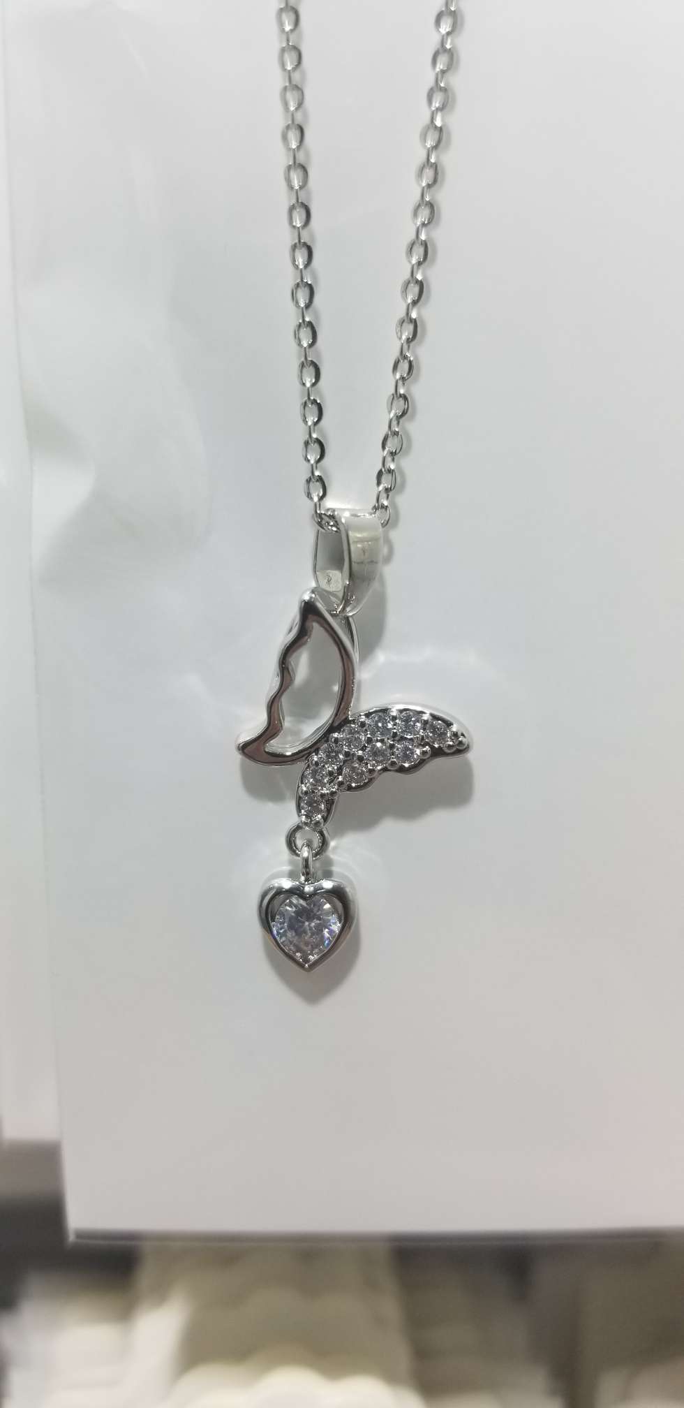 Vintage choker Creative zircon necklace Color preserving butterfly full figure