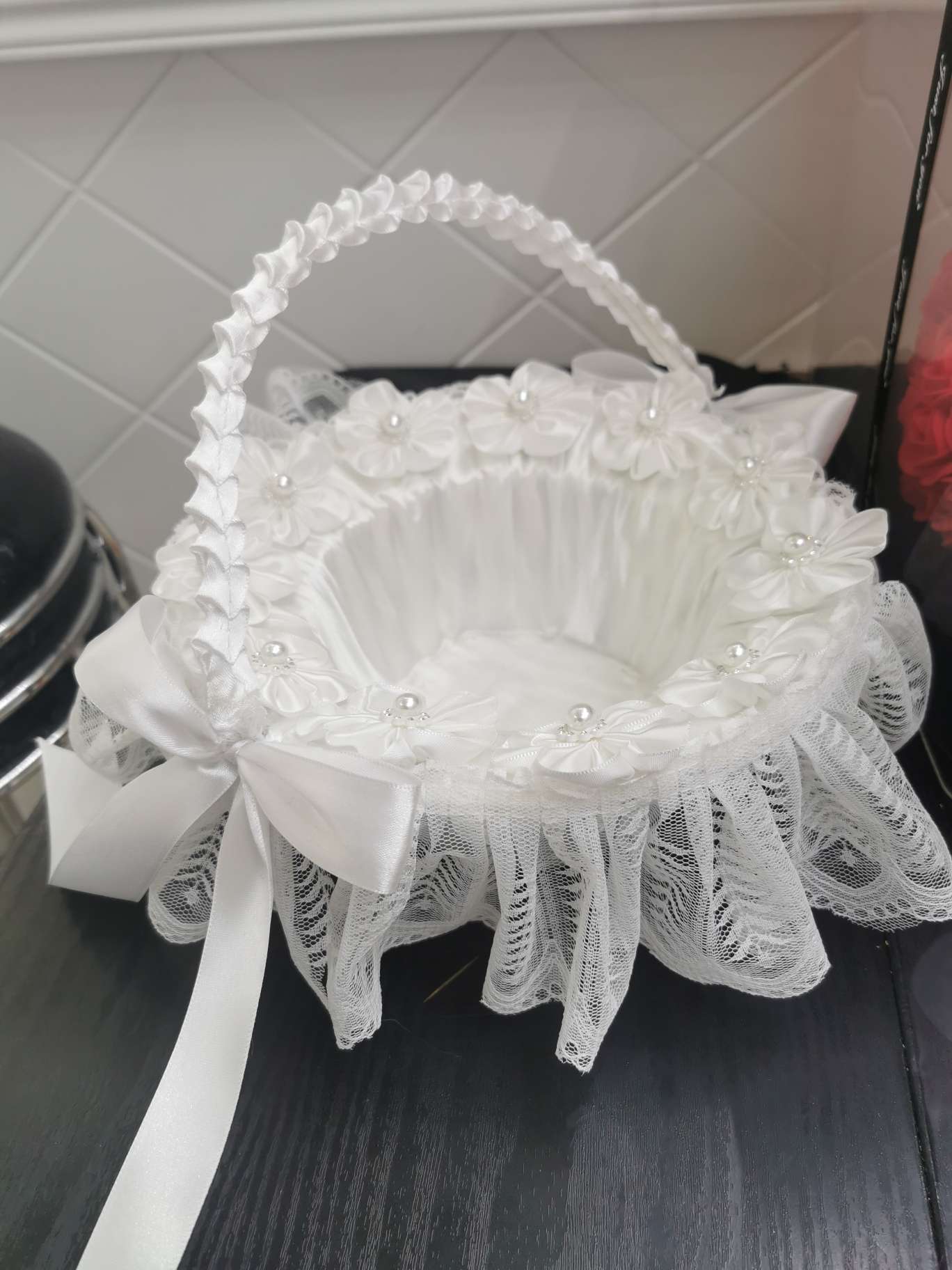 Foreign trade wedding flower girls, flower baskets, Western-style wedding supplies, lace fabric flower baskets, only love