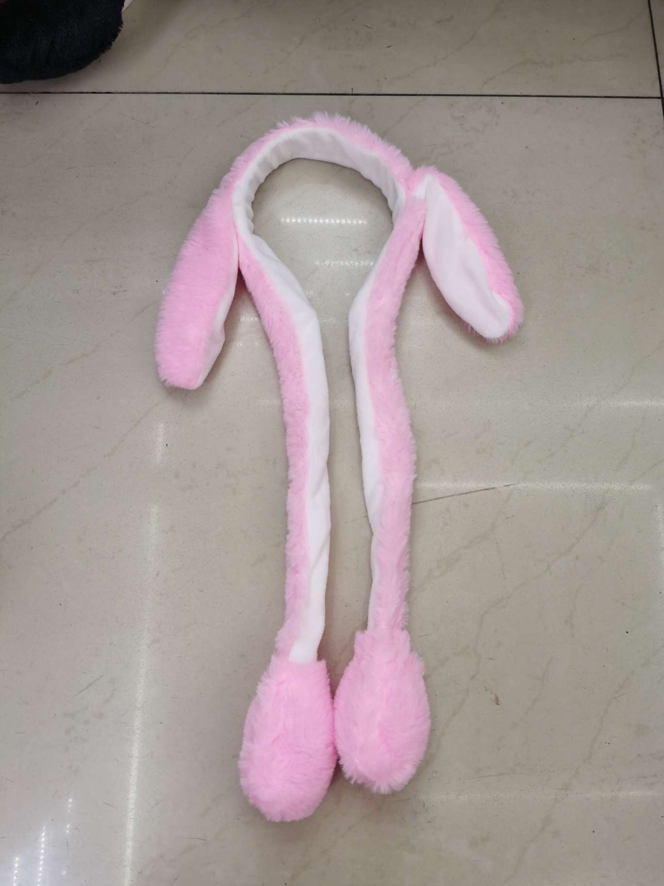 Xinqiqu 1168 popular Douyin hit plush toy Chair, soft and cute Shirley Rose ears, airbag headband, slow rebound, pink style
