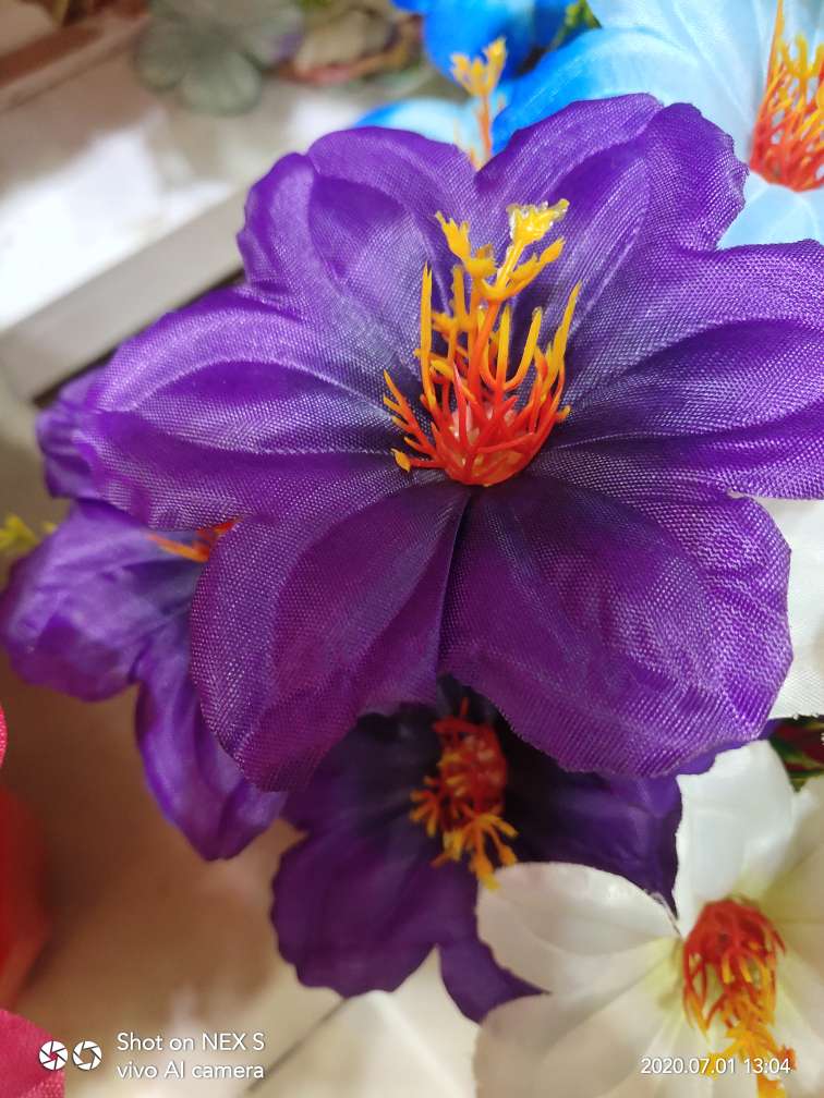 Factory direct sales with favorable prices, high-quality, high, medium and low-end artificial flowers, Qingming flowers and other 6-head silk cloth small narcissus undefined