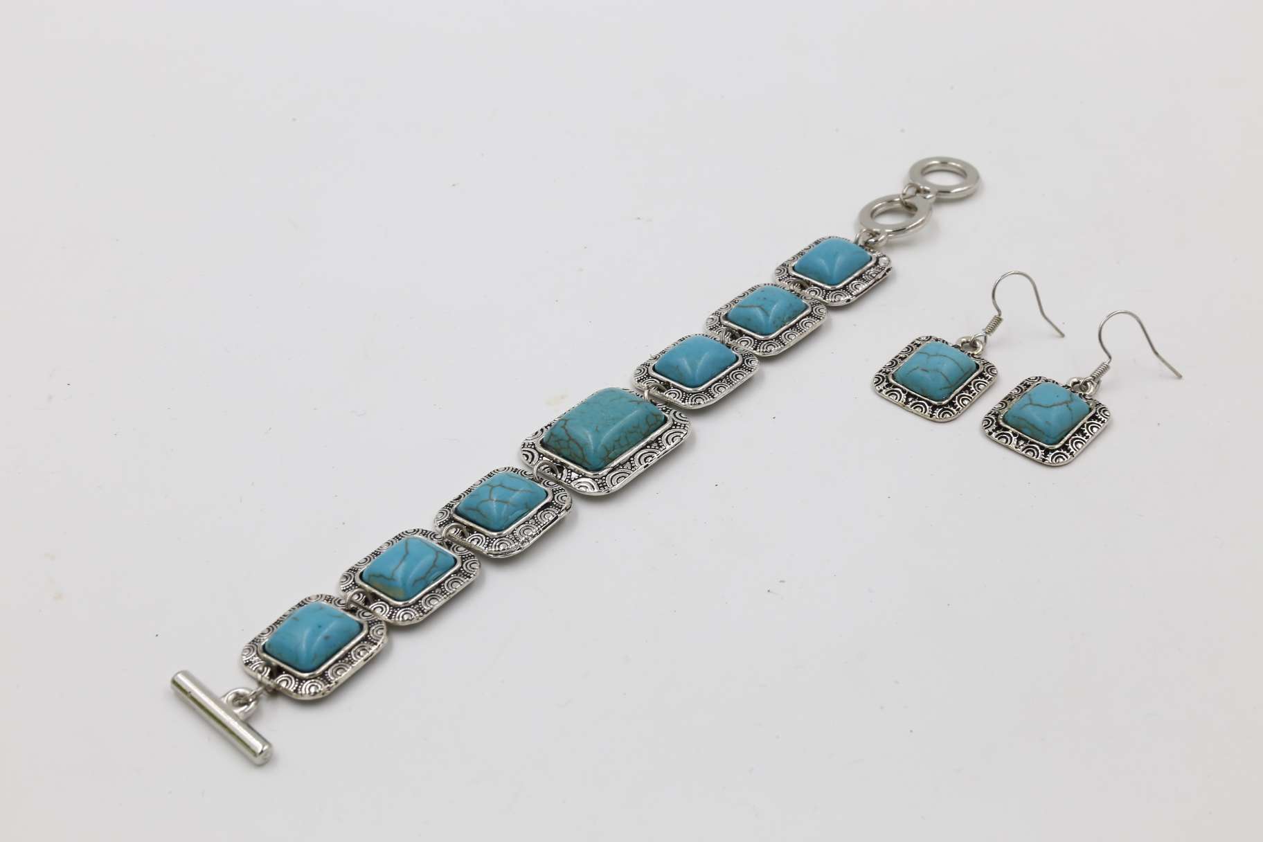 Bracelet earrings and ring set thumbnail