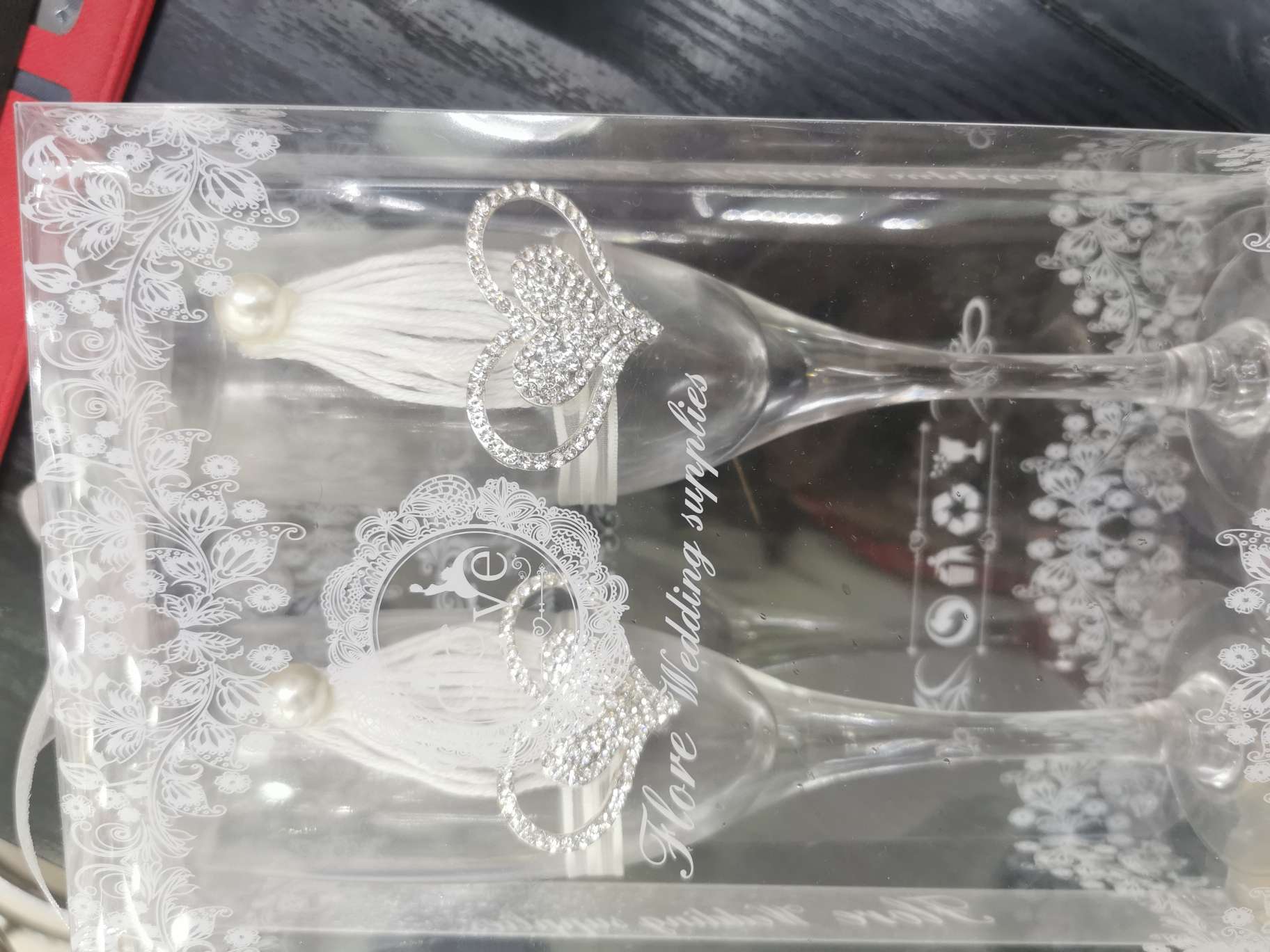 Wedding party wine glasses, glass, champagne glasses, heart-shaped alloy, the bride and groom only love wedding supplies