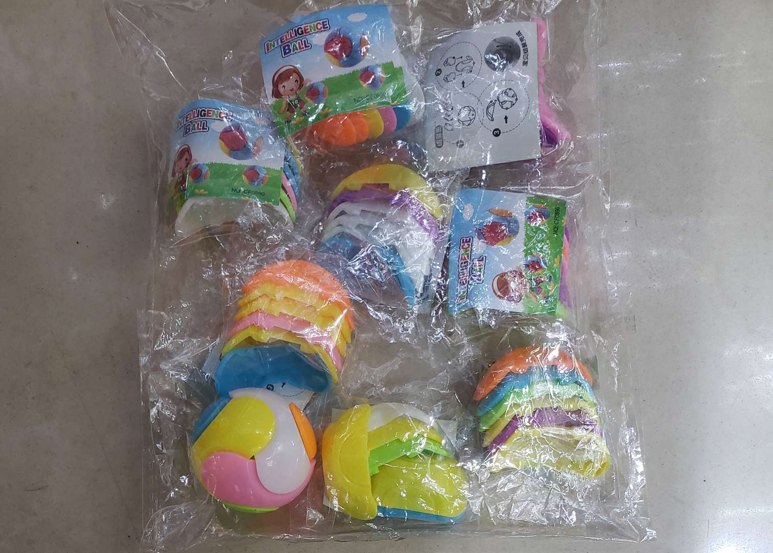 Plastic puzzle ball thumbnail